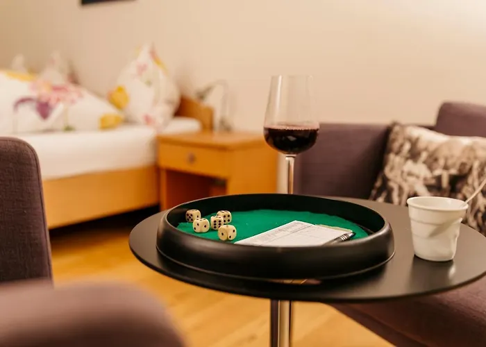 Alpenkraeuter Baeren Hotel