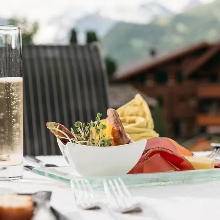 Alpenkraeuter Baeren Hotel Wengen