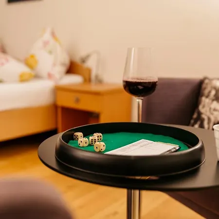 Alpenkraeuter Baeren Hotel