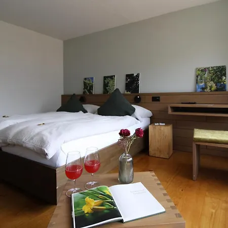 Alpenkraeuter Baeren Hotel