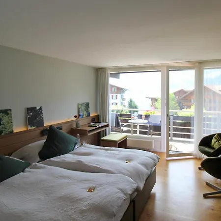 Hotel Alpenkraeuter Baeren Wengen