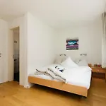 Alpenkraeuter Baeren Hotel Wengen