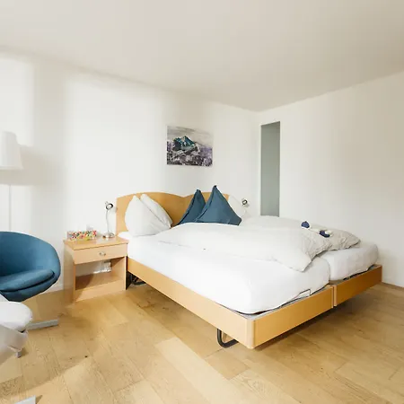 Alpenkraeuter Baeren Wengen